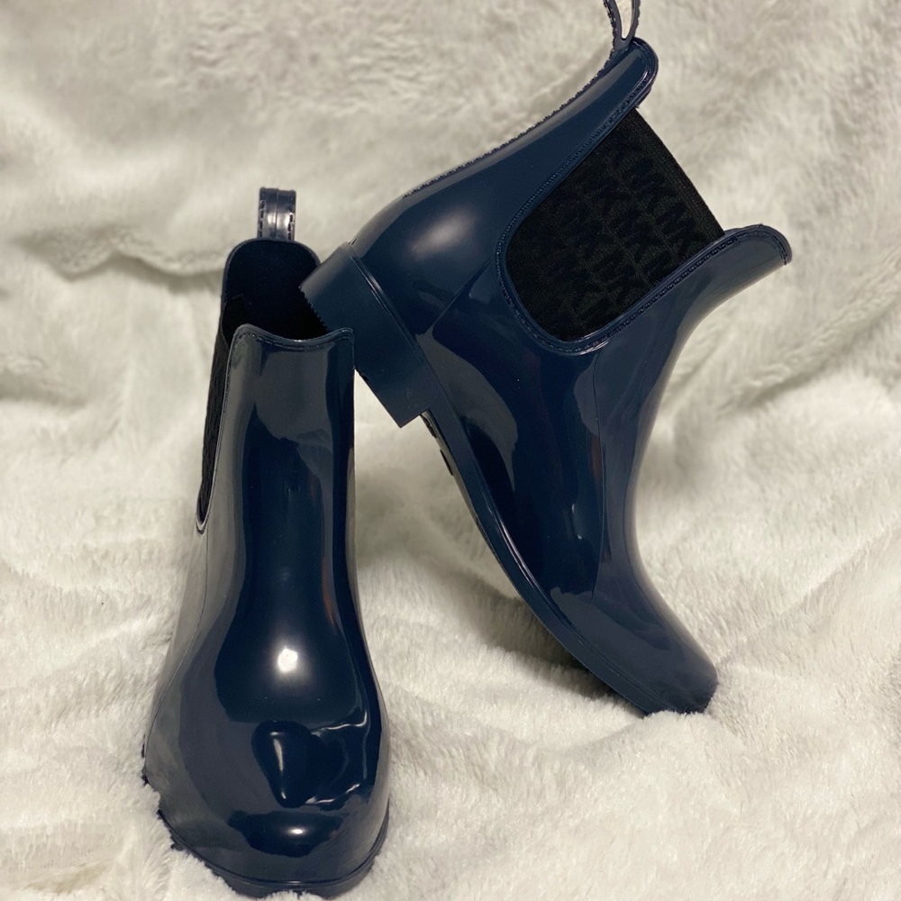 Michael Kors women rain boots size 6 NEW